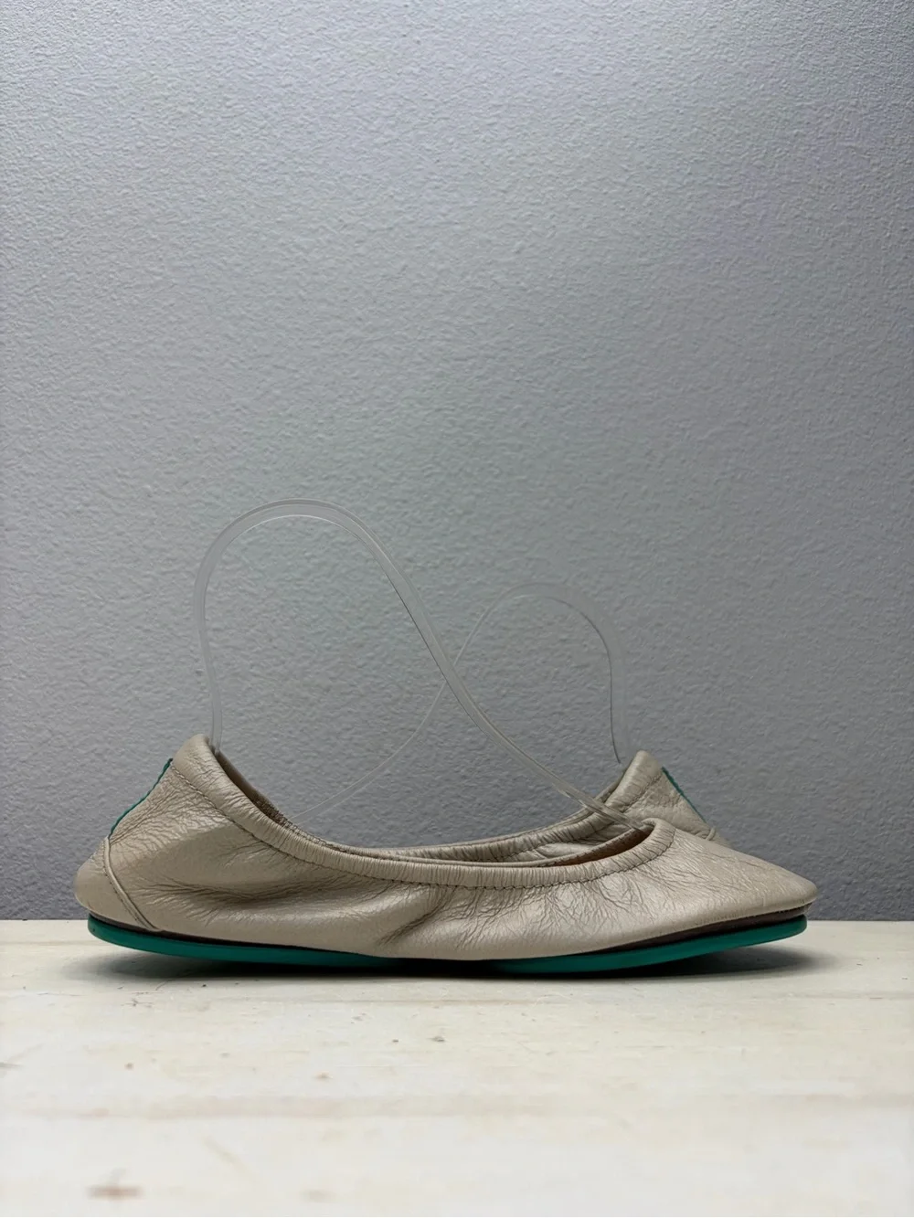 Tieks Feather Grey Leather Flats Size 6